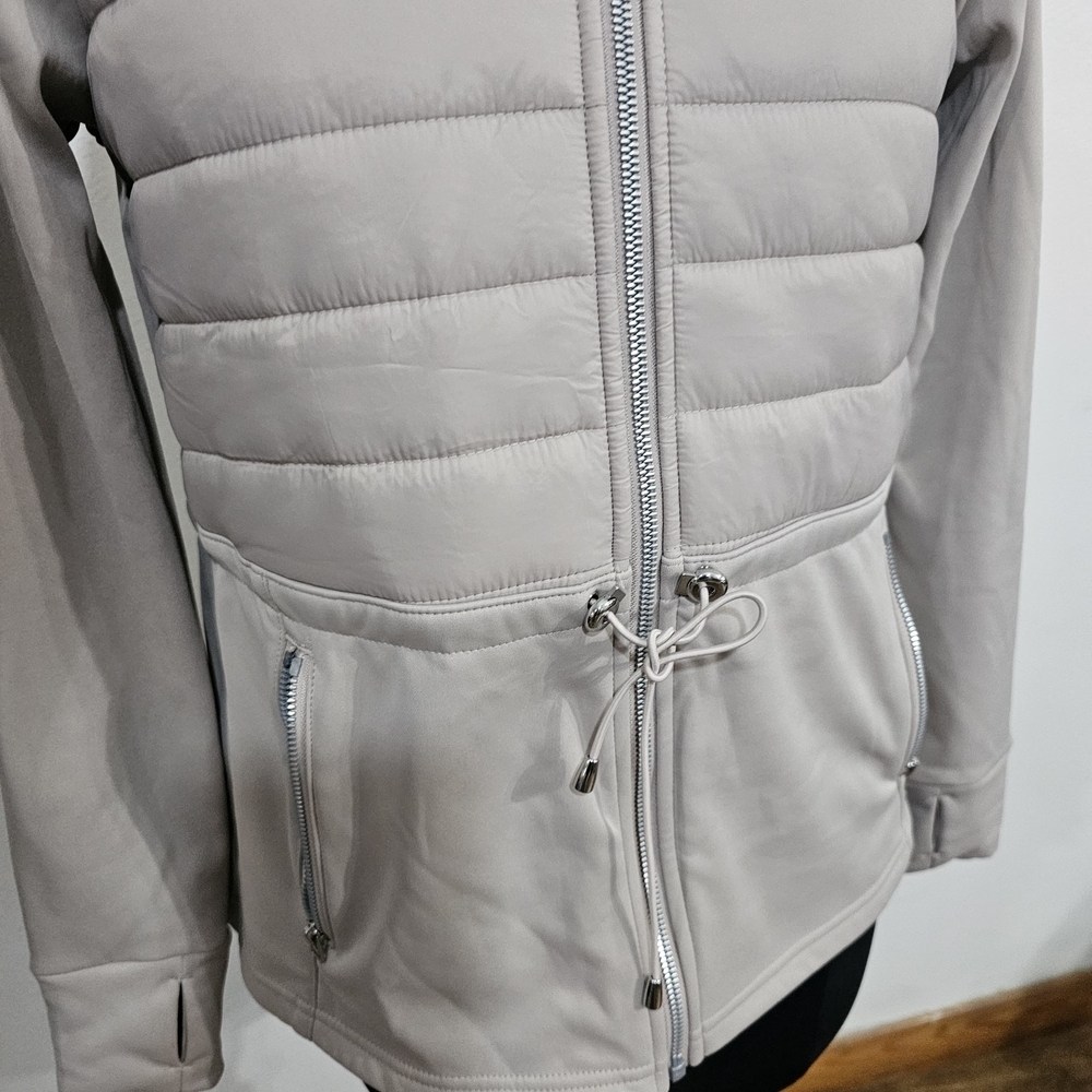 Avia Women's Light Gray Puffer Jacket - Picture 4 of 6